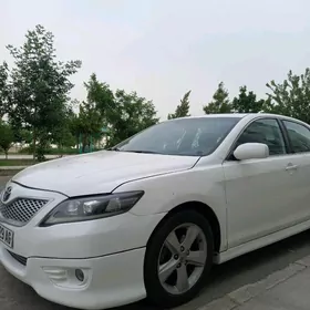 Toyota Camry 2011