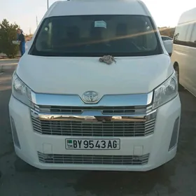 Toyota Hiace 2020