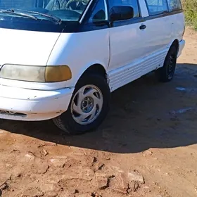 Toyota Previa 1992