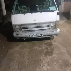 Toyota Hiace 1986