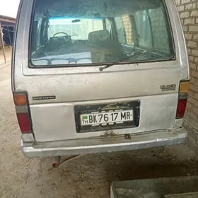 Toyota Hiace 1988