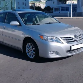 Toyota Camry 2011