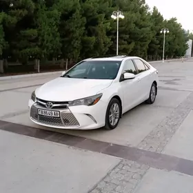 Toyota Camry 2016