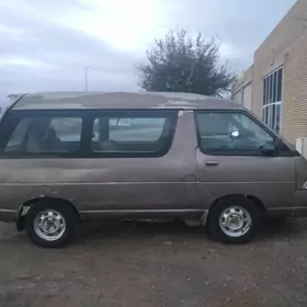 Toyota Hiace 1993