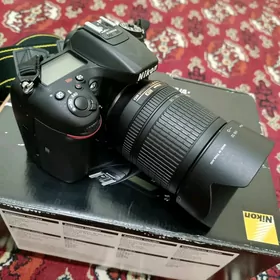 Nikon 7200