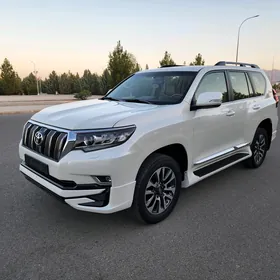 Toyota Land Cruiser Prado 2023