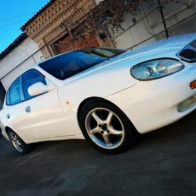 Daewoo Leganza 1999