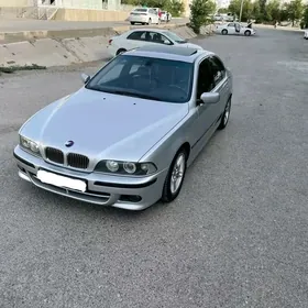 BMW E39 2002