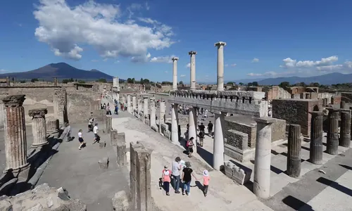 Italiýada ýadygärlikleri gorap saklamak üçin Pompeýleriň şäherine giriş çäklendiriler