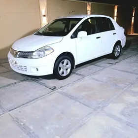 Nissan Versa 2008