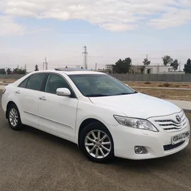 Toyota Camry 2011