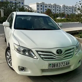 Toyota Camry 2011