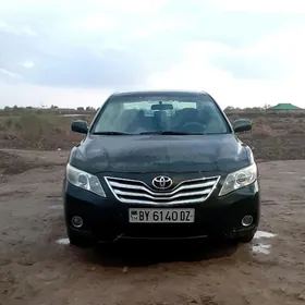 Toyota Camry 2010