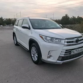 Toyota Highlander 2017