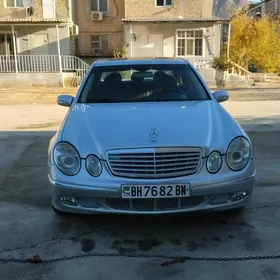 Mercedes-Benz E320 2003