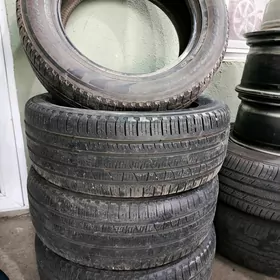 245 60 18 PIRELLI TEKER tigir