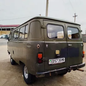 UAZ Profi 1980