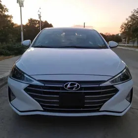 Hyundai Elantra 2020