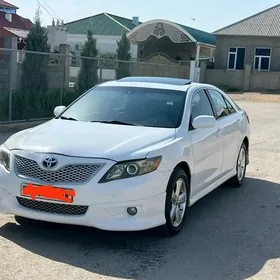 Toyota Camry 2010