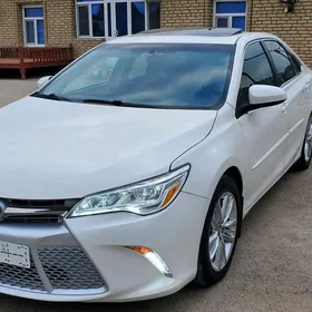 Toyota Camry 2017