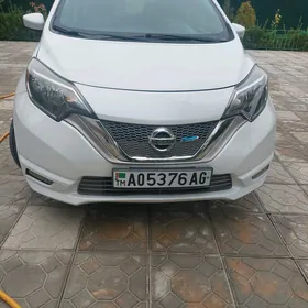 Nissan Versa 2017