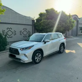 Toyota Highlander 2020