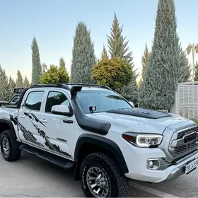 Toyota Tacoma 2017