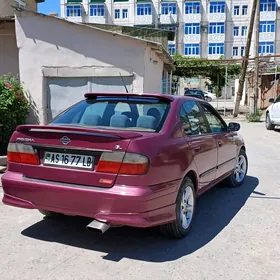 Nissan Primera 1999