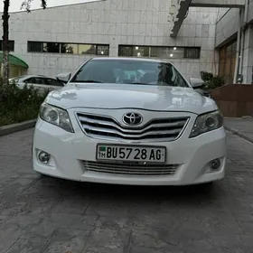 Toyota Camry 2010