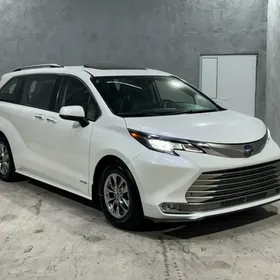 Toyota Sienna 2021