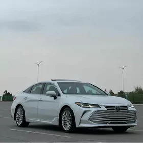 Toyota Avalon 2019