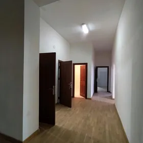 Новруз 2.Элитка 3эт 3ком 145м²