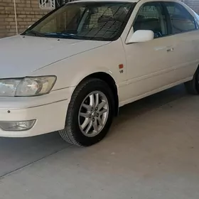 Toyota Camry 2000