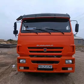 Kamaz 6520 2012