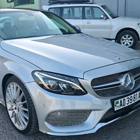 Mercedes-Benz C300 2015