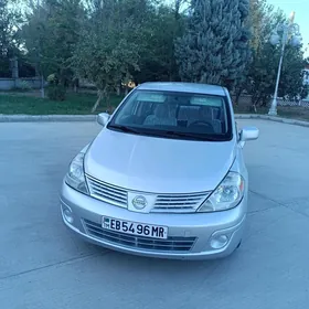 Nissan Versa 2010