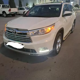 Toyota Highlander 2016