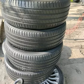 235 55 18 Michelin pakryşga