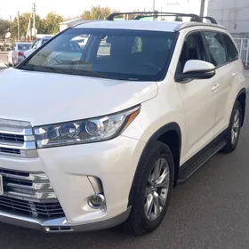 Toyota Highlander 2018