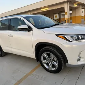 Toyota Highlander 2018