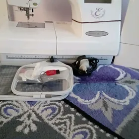 Janome 350 E bir iňňe