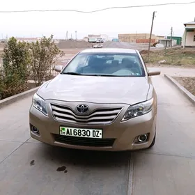 Toyota Camry 2010