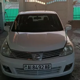 Nissan Versa 2010