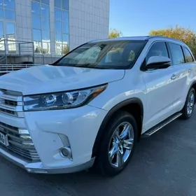 Toyota Highlander 2018