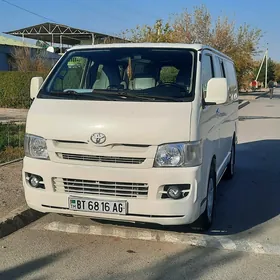 Toyota Hiace 2008