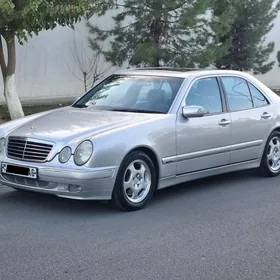 Mercedes-Benz E320 2000