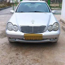 Mercedes-Benz C-Class 2002