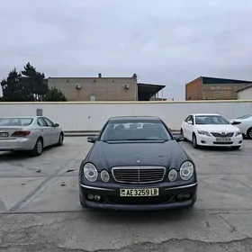 Mercedes-Benz E320 2004