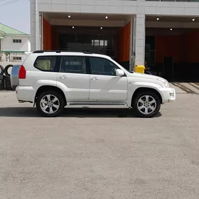 Toyota Land Cruiser Prado 2004