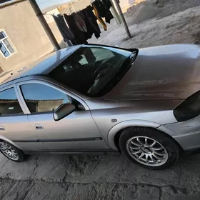 Opel Astra 2003